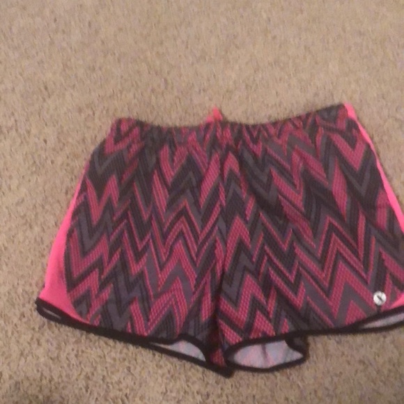 Shorts - Picture 1 of 4